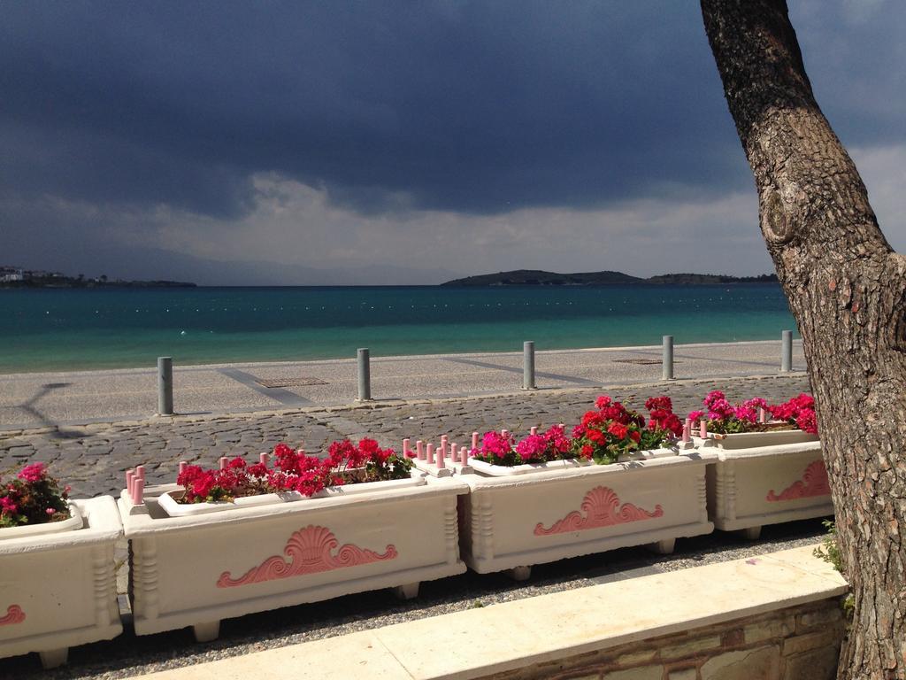 Lola 38 Hotel Foça Extérieur photo