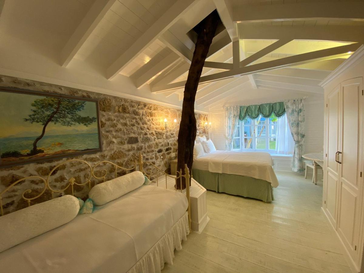 Lola 38 Hotel Foça Extérieur photo